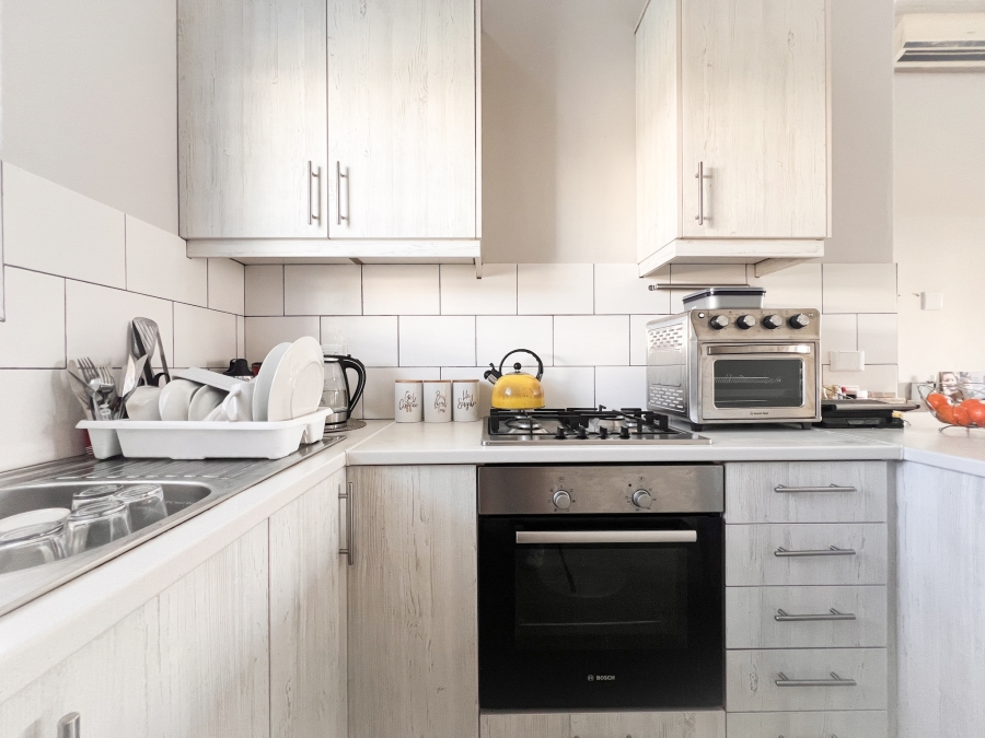 3 Bedroom Property for Sale in Laguna Hills Western Cape